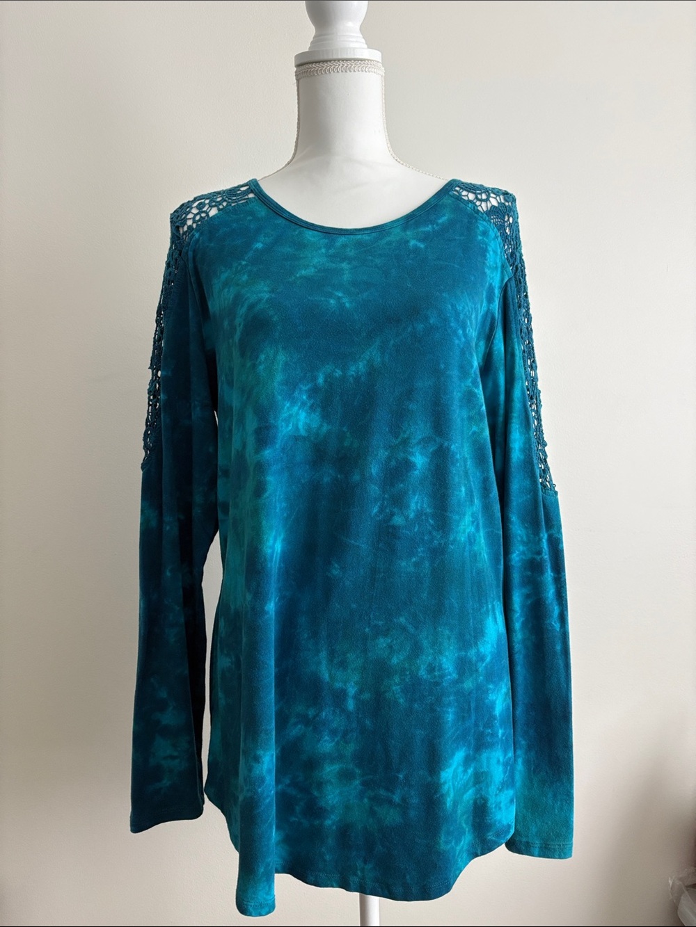 Earth Yoga Teal Blue Tie-Dye Long Sleeve Top with Crochet Shoulders